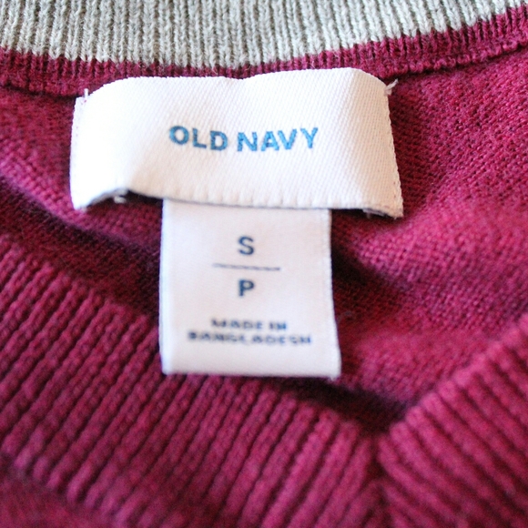 Old Navy v-neck sweater - Picture 2 of 2